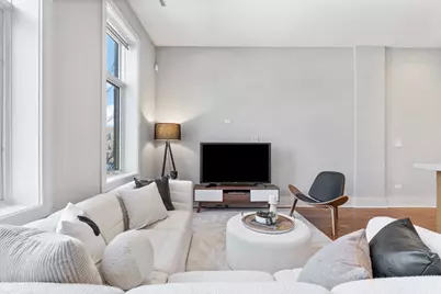 1740 W Cornelia Avenue #203, Chicago, IL 60657 - Photo 6