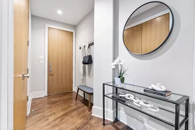 1740 W Cornelia Avenue #203, Chicago, IL 60657 - Photo 2