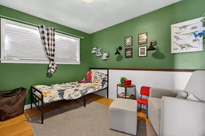 323 E Butterfield Road, Elmhurst, IL 60126 - Photo 12