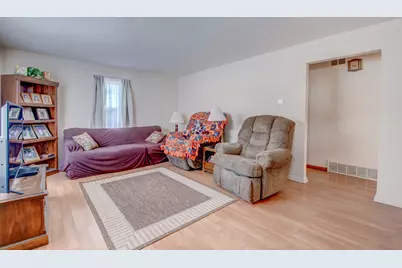 827 E 160th Place, South Holland, IL 60473 - Photo 2