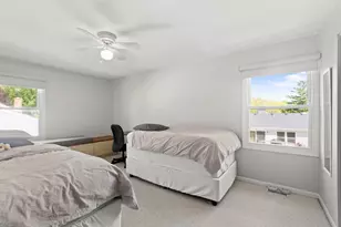 1120 Thompson Blvd, Buffalo Grove, IL 60089 - Photo 16
