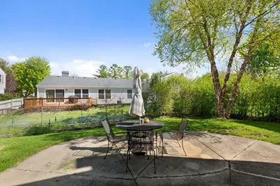1120 Thompson Boulevard, Buffalo Grove, IL 60089 - Photo 24