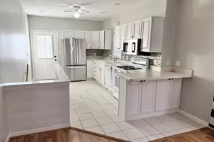 2618 7th St, Peru, IL 61354 - Photo 6