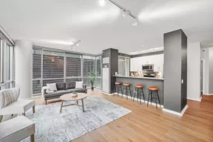 125 S Green St, Chicago, IL 60607 - Photo 8