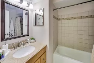 355 Wilmington Dr, Bartlett, IL 60103 - Photo 16