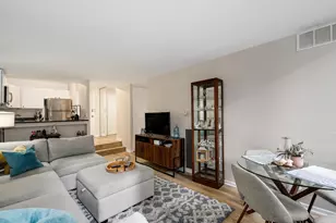 230 E Ontario St, Chicago, IL 60611 - Photo 12