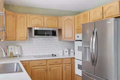 296 Charlotte Avenue, Crystal Lake, IL 60014 - Photo 8