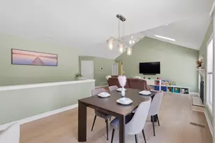 296 Charlotte Ave, Crystal Lake, IL 60014 - Photo 16