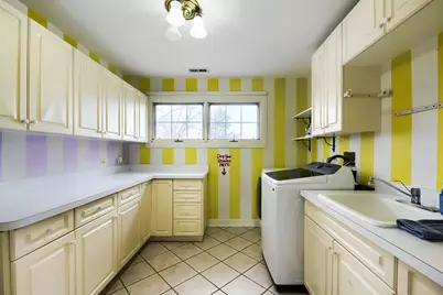 56 Ridgefield Lane, Willowbrook, IL 60527 - Photo 22