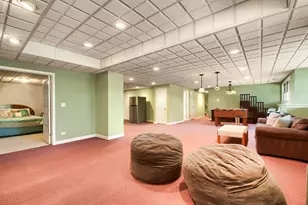 56 Ridgefield Ln, Willowbrook, IL 60527 - Photo 34