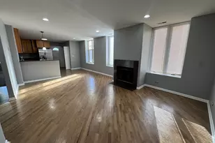 542 E 48th St, Chicago, IL 60615 - Photo 2