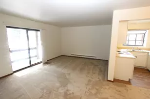 419 Berkshire Dr, Crystal Lake, IL 60014 - Photo 14