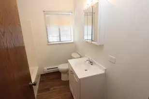 419 Berkshire Dr, Crystal Lake, IL 60014 - Photo 2