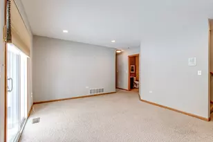 2913 Saganashkee Ln, Naperville, IL 60564 - Photo 24