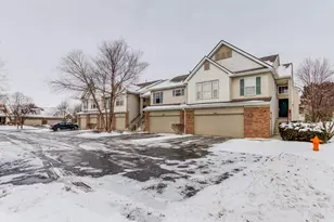 2913 Saganashkee Ln, Naperville, IL 60564 - Photo 1