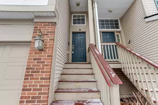 2913 Saganashkee Ln, Naperville, IL 60564 - Photo 6