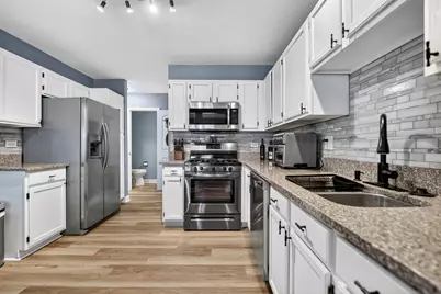 2069 Peach Tree Lane, Algonquin, IL 60102 - Photo 10