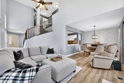 2069 Peach Tree Lane, Algonquin, IL 60102 - Photo 6