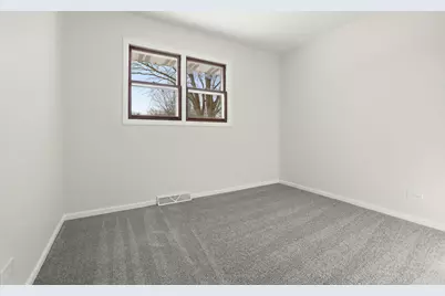 920 Gerald Avenue, South Elgin, IL 60177 - Photo 14