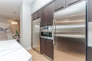 650 N Morgan St, Chicago, IL 60642 - Photo 12