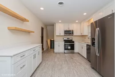 10012 S Komensky Avenue, Oak Lawn, IL 60453 - Photo 8