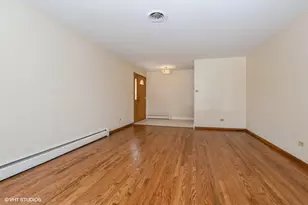 10012 S Komensky Ave, Oak Lawn, IL 60453 - Photo 6