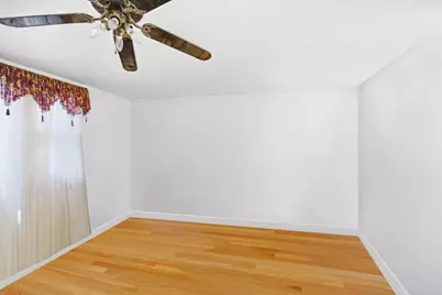 9748 S Van Vlissingen Road, Chicago, IL 60617 - Photo 8