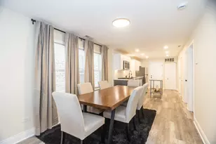 2927 W Lyndale St, Chicago, IL 60647 - Photo 4