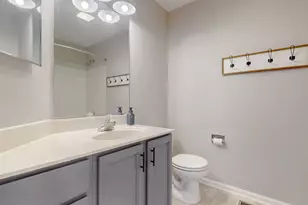 1978 Gary Ct, Schaumburg, IL 60193 - Photo 10