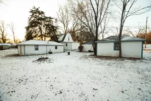 7913 S Oak St, Dixon, IL 61021 - Photo 26