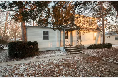 7913 S Oak Street, Dixon, IL 61021 - Photo 2