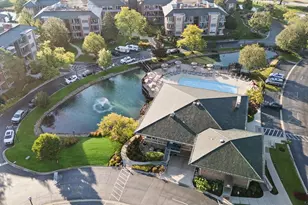 1 Oak Brook Club Dr, Oak Brook, IL 60523 - Photo 20