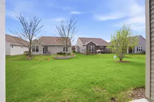 935 Carolina Ct, Pingree Grove, IL 60140 - Photo 18
