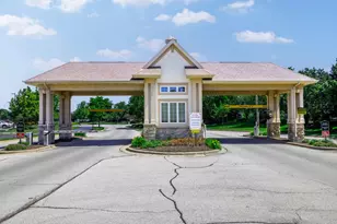 935 Carolina Ct, Pingree Grove, IL 60140 - Photo 18