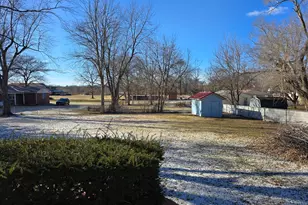 3553 Ferndale Ave, Danville, IL 61834 - Photo 18