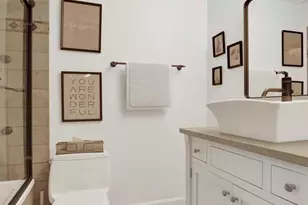 30 E Huron St, Chicago, IL 60611 - Photo 14