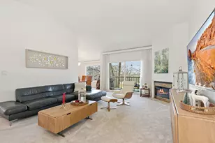 260 Timber Ridge Ln, Lake Barrington, IL 60010 - Photo 6