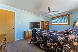 8832 Osceola Ave, Morton Grove, IL 60053 - Photo 12