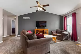 311 Country Ln, Tolono, IL 61880 - Photo 6