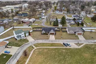 311 Country Ln, Tolono, IL 61880 - Photo 40