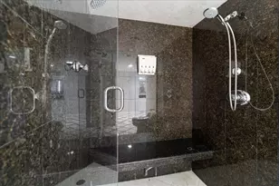 100 E Huron St, Chicago, IL 60611 - Photo 24