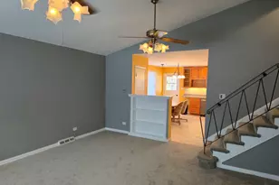 14927 Kenton Ave, Midlothian, IL 60445 - Photo 2