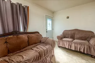 104 E Boundary Rd, Creal Springs, IL 62922 - Photo 8