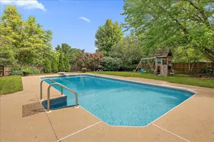 118 Beechcraft Dr, New Lenox, IL 60451 - Photo 32