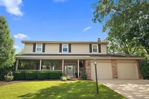 118 Beechcraft Dr, New Lenox, IL 60451 - Photo 2