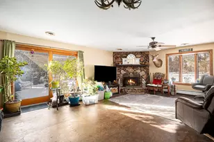 3N662 Elizabeth St, Addison, IL 60101 - Photo 12