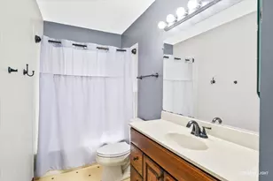 1235 Constellation Dr, Aurora, IL 60505 - Photo 14