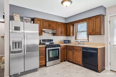 1235 Constellation Drive, Aurora, IL 60505 - Photo 8