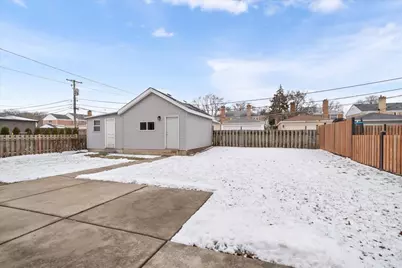 3732 W Columbia Avenue, Lincolnwood, IL 60712 - Photo 22