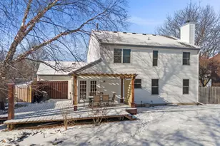 1402 Cherry Dr, Batavia, IL 60510 - Photo 2